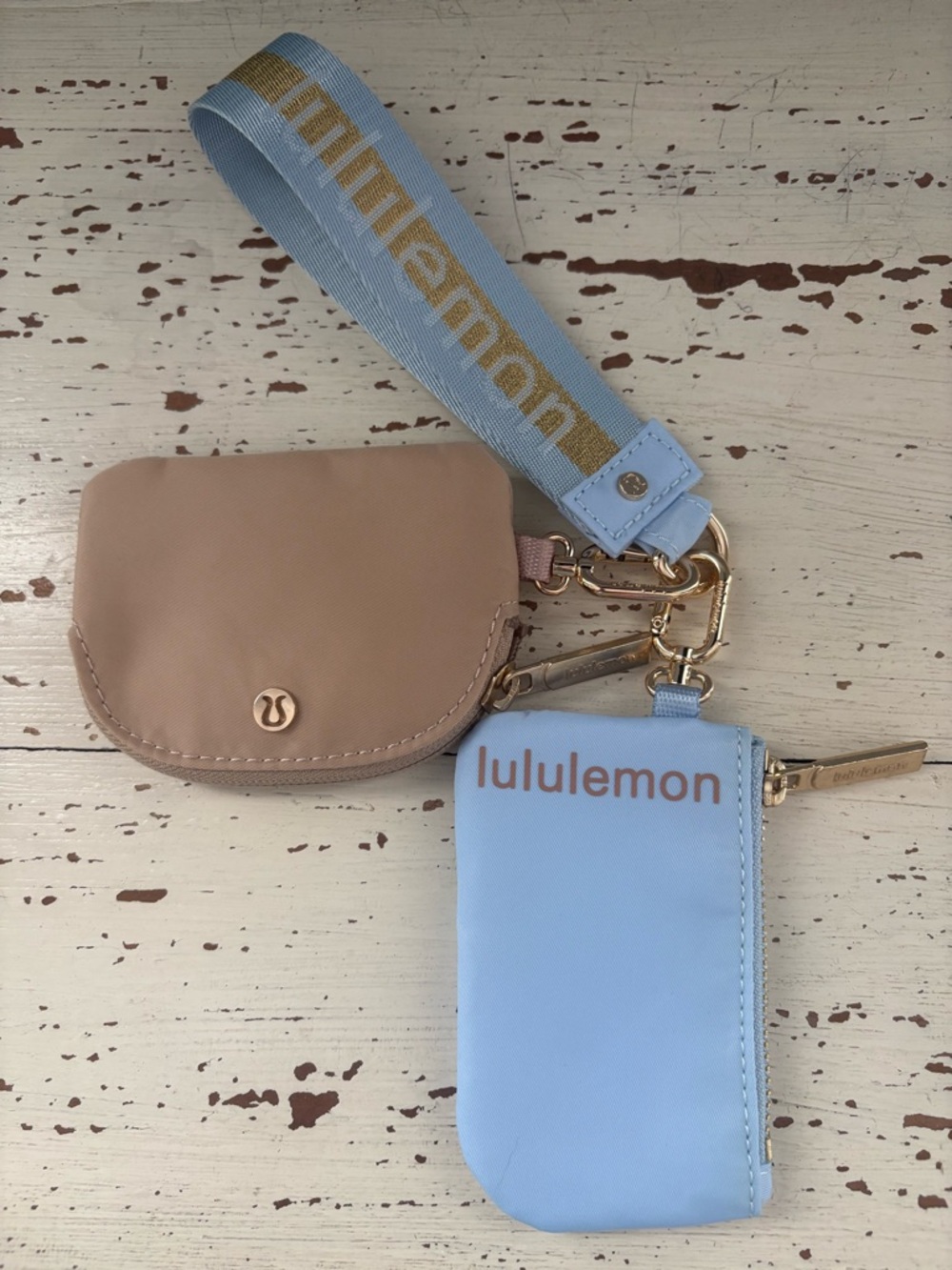 lululemon athletica Beige and Light Blue Key & Card Holder Set